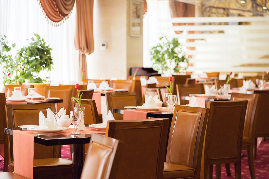 Shera Inn Hotel Almaty Exterior foto